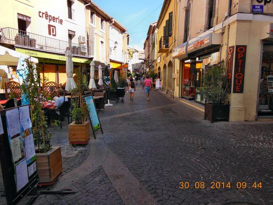 Einkaufsstrasse von L'lsle sur la Sorgue