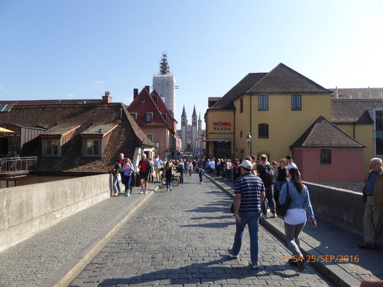 Auf der alten Mainbrücke
