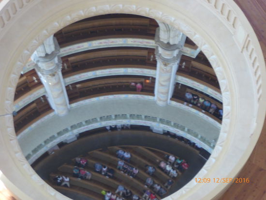 Aussicht im Turm oben in das Innere der Frauenkirche