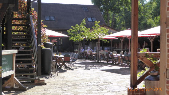 Zum Durstlöschen im Innenhof in Schlepzig