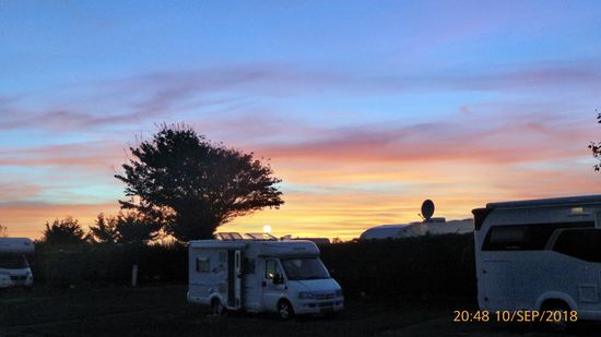 Sonnenuntergang auf dem Camping Les Peupliers