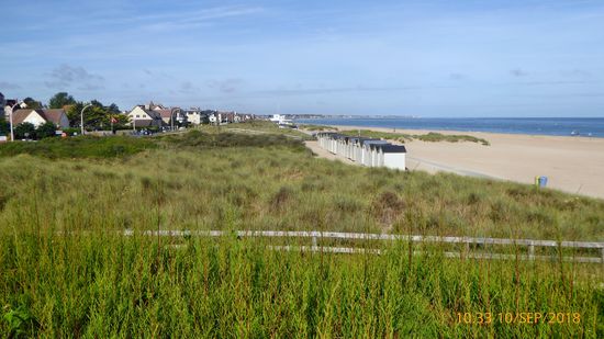 Strand an der Gedenkstätte Invasion Quistreham