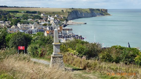 Aussicht vom östlichem Felsen auf Arromanches les Bains
