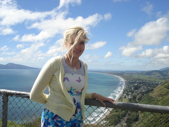 lookout - ein ganz besonders schoener! links: Kapiti Island
