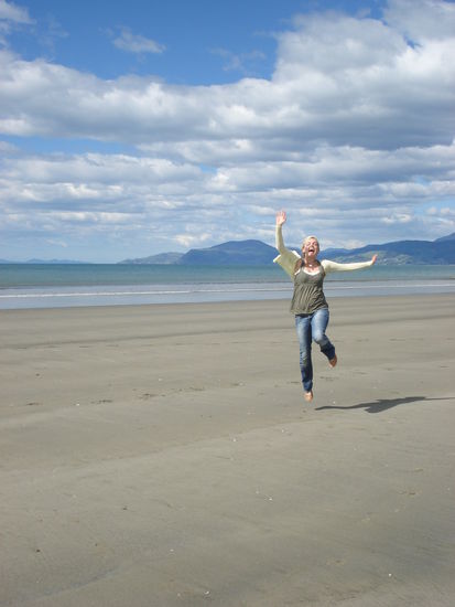 ein bischen aktion gabs na klar auch.. so ein langer breiter toller sandstrand zwingt einen doch geradezu zum herumtollen!