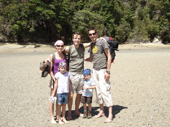 kurioses treffen am anderen ende der welt! timms familie mit stephan