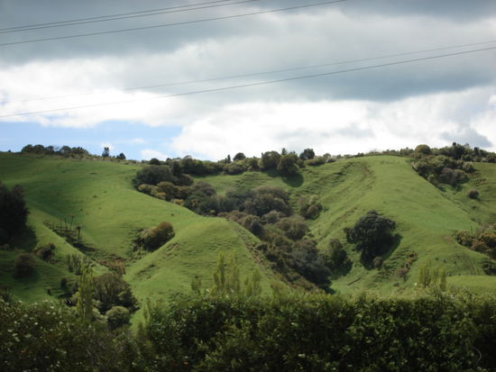 nur mal wieder ein bild von huegeln. ich liebe diesen anblick. hach, schoen! 
