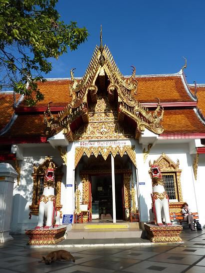 Ein Haus um den Tempel