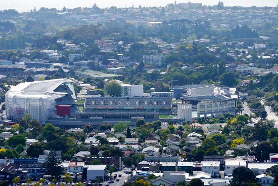 Der Eden Park ist das größte Stadion der neuseeländischen Stadt Auckland und bietet 60.000 Zuschauern platz. Im Winter wird Rugby Union gespielt, im Sommer Cricket.