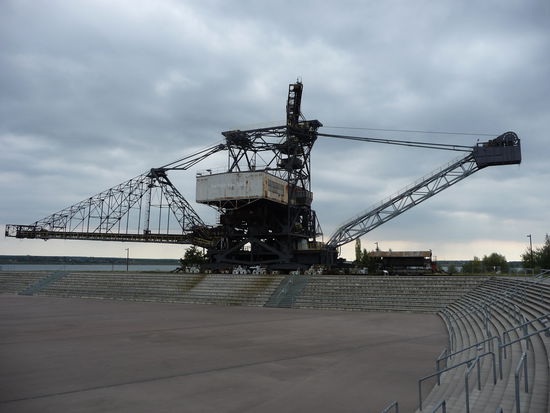 Die Bagger von "Ferropolis", der Stadt aus Eisen