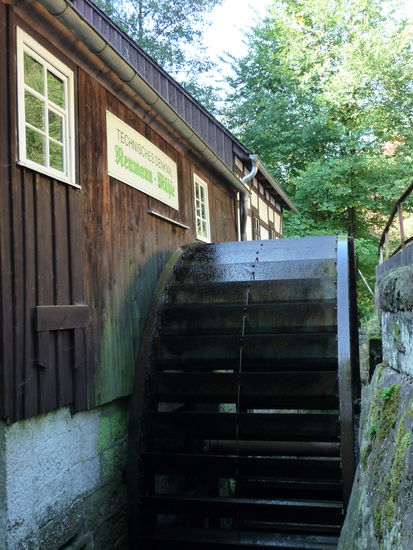 Das Mühlrad am Technischen Denkmal Neumann-Mühle