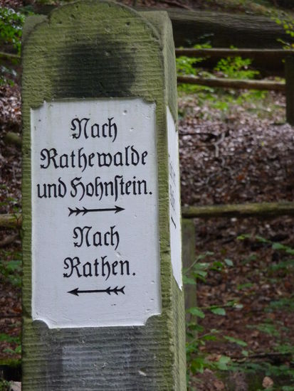 Historische Wegweiser