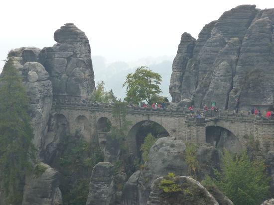 Die Basteibrücke - das wohl meist fotografierte Objekt der Sächsischen Schweiz