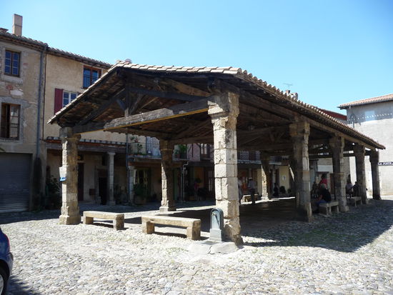 Die Markthalle aus dem 14. Jahrundert