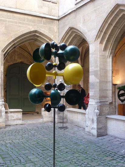 Überraschend ruhige Hinterhöfe im Viertel Marais