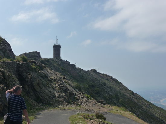 Das letzte Stück geht's nur noch zu Fuß weiter - aber das Ziel ist in Sichtweite