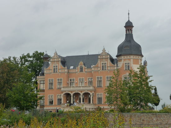 Das Bernstein-Schlösschen an der Goitzsche