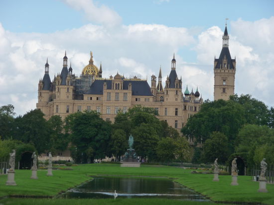 Einfach traumhaft und heute Sitz des Mecklenburgischen Landtags