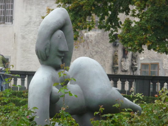 Diese Dame trafen wir jedoch in Meersburg!