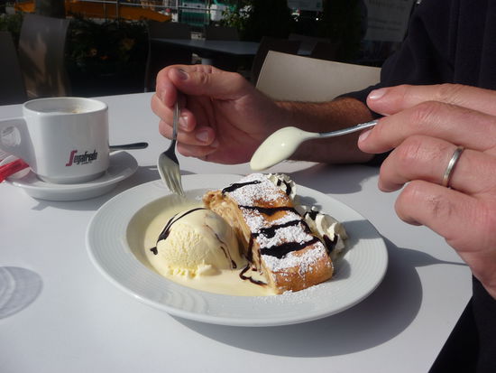 Nach so viel Kunst und Kultur ist erstmal eine Stärkung angesagt!