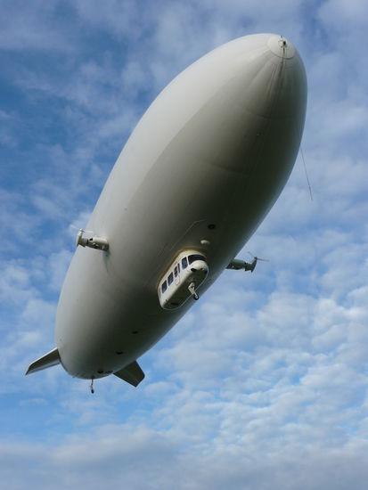 Der Zeppelin im Landeanflug