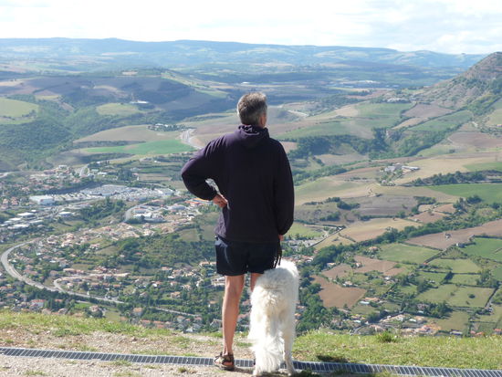 Normalerweise stürzen sich hier die Gleitschirmflieger in die Tiefe