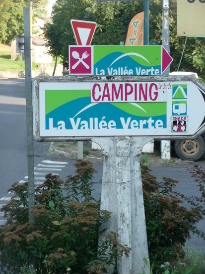 Uns wurde nicht zu viel versprochen - der Campingplatz lag wirklich mitten im Grünen 