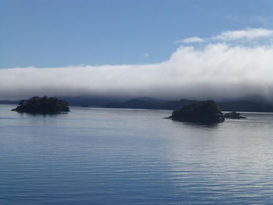 Nachdem sich die Nebelschwaden lichten, bieten sich immer wieder überraschende Ausblicke