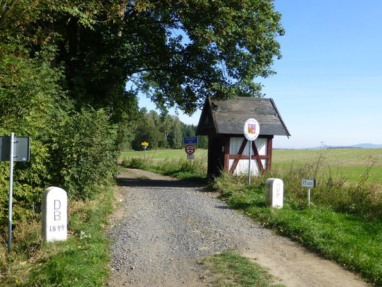 Dieser Grenzübergang bei Neualbenreuth ist für Fußgänger und Radfahrer geöffnet.