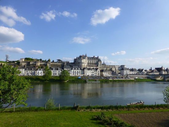 Schlossblick vom Eingang zum Campingplatz