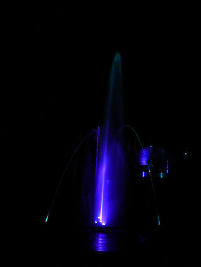 Die "Bunten Wasserträume" der Feuerwehr in Burg sind leider aufgrund einer technischen Panne sprichwörtlich etwas ins Wasser gefallen.