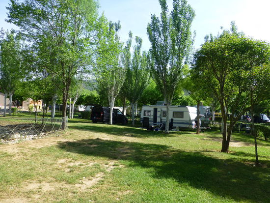 Und unter den schattigen Bäumen werden auch sommerliche Temperaturen erträglich