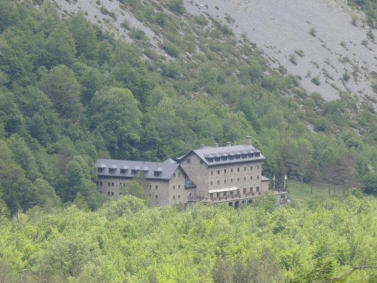 Mitten in der grandiosen Natur ein Parador-Hotel