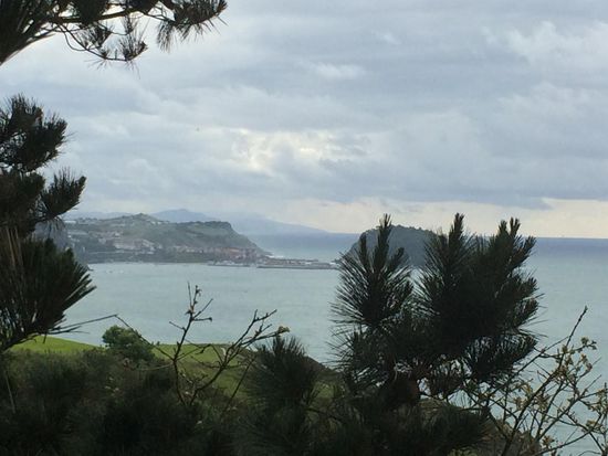 Und von unserem Stellplatz haben wir einen tollen Blick über die Bucht