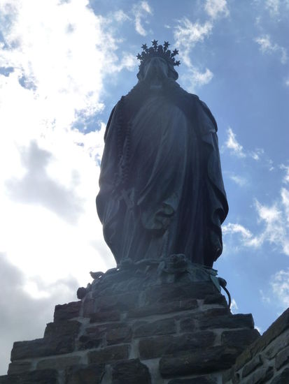 Lourdes lässt grüßen....