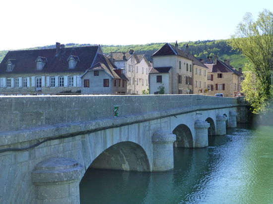 Ins Dörfchen Quingey ist es zu Fuß auch nicht weit