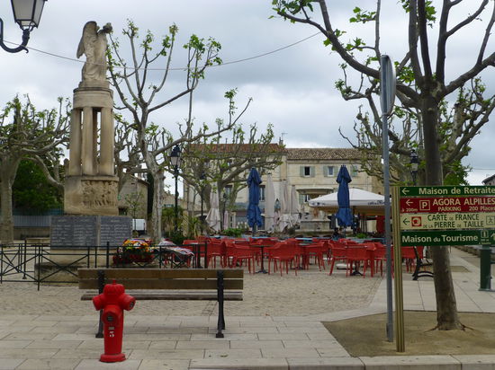 Erste Impressionen aus Maussanne-les-Alpilles