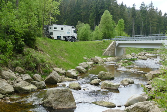 Übernachten in freier Natur ist in Polen kein Problem. So lange man sich an die Spielregeln hält. Hier wünschte uns sogar der Ranger eine gute Nacht