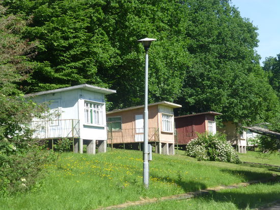 Polnische Campinghütten