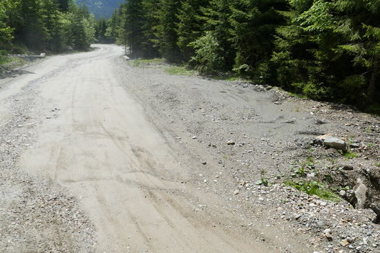 Tja, rumänische Straßen sind immer für eine Überraschung gut