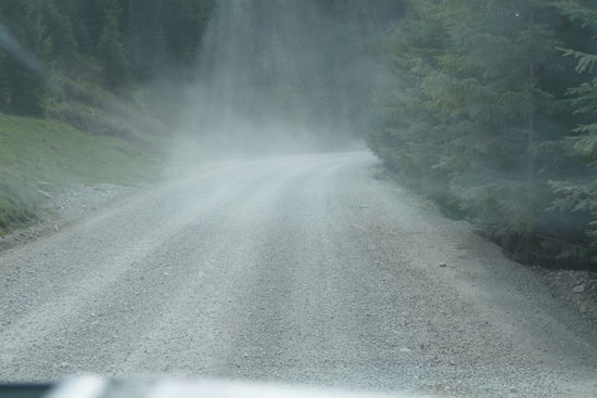 Straßen in Rumänien sind immer für Überraschungen gut