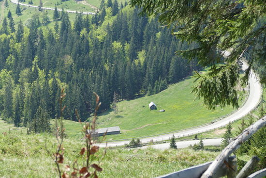 Und wieder einmal ist ein Pass-Sträßchen zu bewältigen