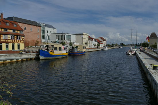 Ueckermünde ist eine gemütliche Kleinstadt mit Flair am Ufer des Flusses Uecker