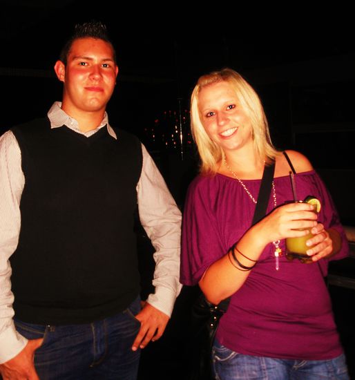 das is er... DER TYP... dominik - zu diesem zeitpunkt hat stephi noch versucht nett zu sein... weil "aber ok egal, der typ hat uns ja gefahren" bla bla...