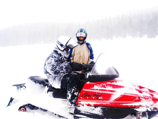 Ich und Kyle am roten Snowy