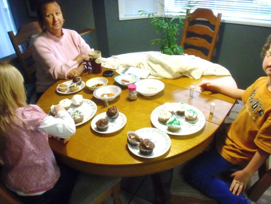 Arvella war auf nen Kaffee da und hat uns geholfen zu dekorieren