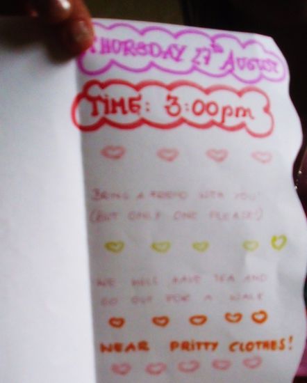 Donnerstag 27.August 2009 um 3:00 Uhr am Nachmittag! Du darfst einen Stofftierfreund mitnehmen! Wir werden Tee trinken, Cookies essen, zum Park gehen und Spass haben! Zieh dir was schoenes an, ich freu mich auf dich!