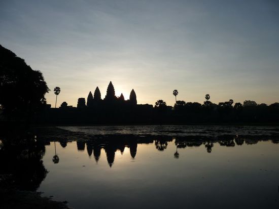 Sonnenaufgang bei Angkor Wat