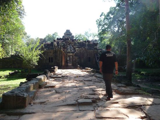 auf dem Weg zum Tempel