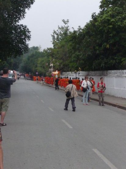 die Mönche in Luang Prabang